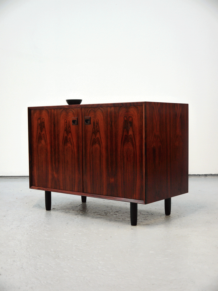 Brouer Denmark – Rosewood Cabinet