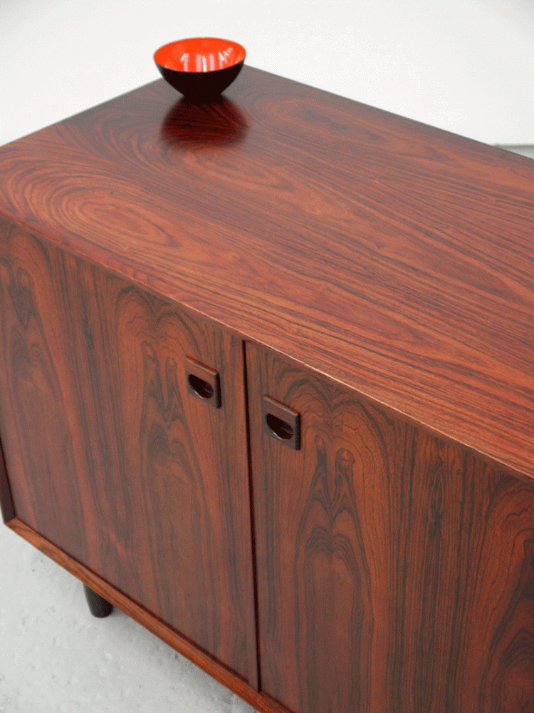 Brouer Denmark – Rosewood Cabinet