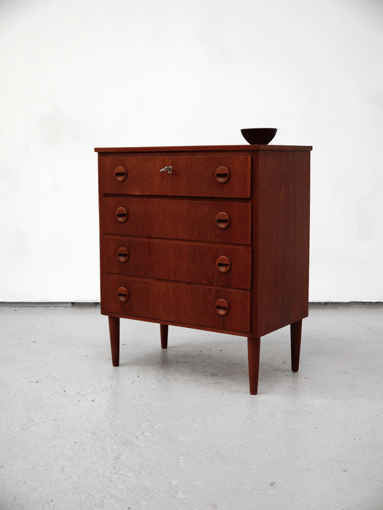 Danish – Lockable Low Drawer Unit