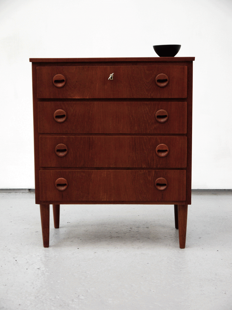 Danish – Lockable Low Drawer Unit