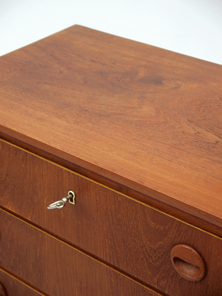 Danish – Lockable Low Drawer Unit