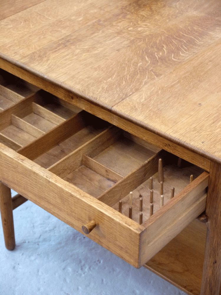 Hans J Wegner – AT-33 Rare Sewing Table