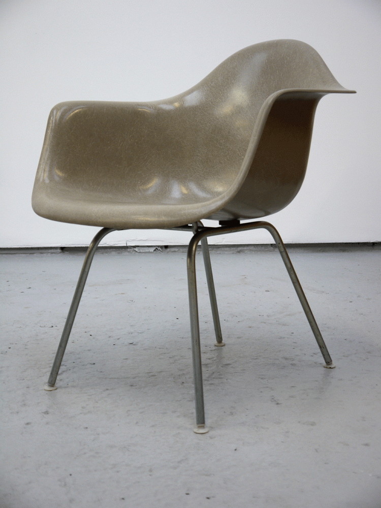 Charles and Ray Eames – All Original DAX Chair