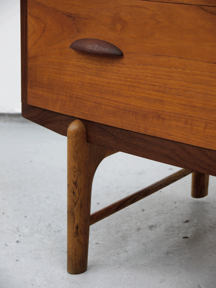 Danish – Teak and Oak Bow Front Drawer Unit