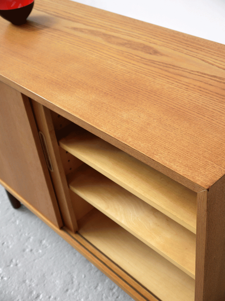 Paul Hundevad – Oak Cabinet