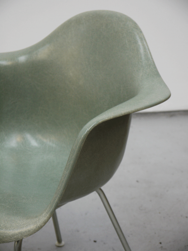 Charles and Ray Eames – Original 1957 Seafoam Shell Chair