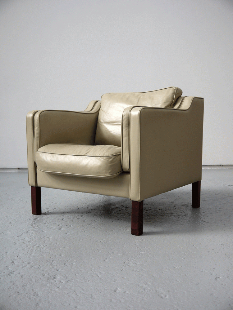 Skalma Denmark – Pair of Leather Lounge Chairs