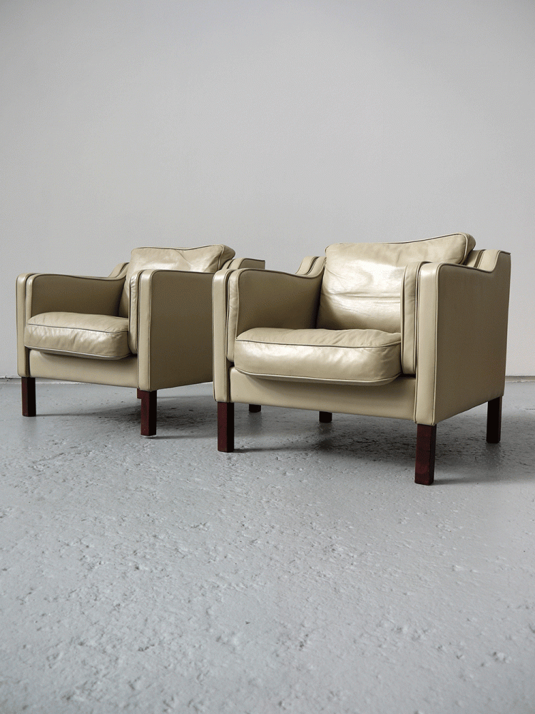 Skalma Denmark – Pair of Leather Lounge Chairs