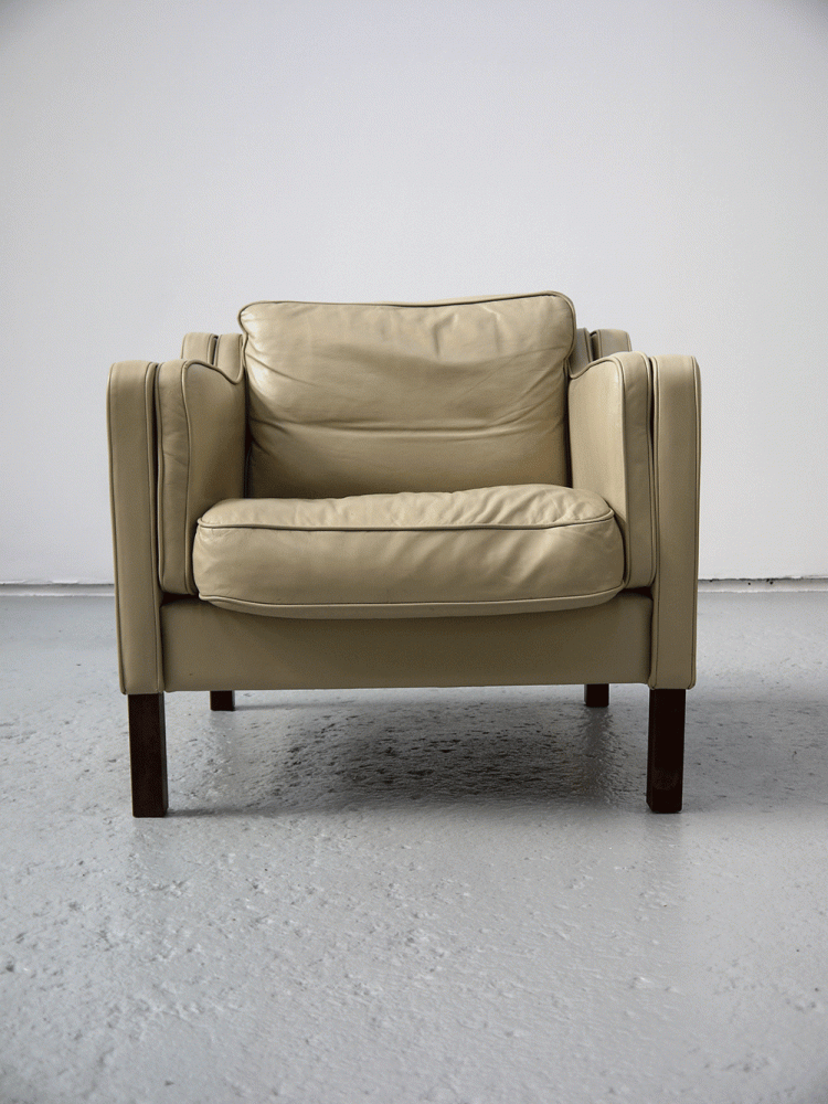 Skalma Denmark – Pair of Leather Lounge Chairs