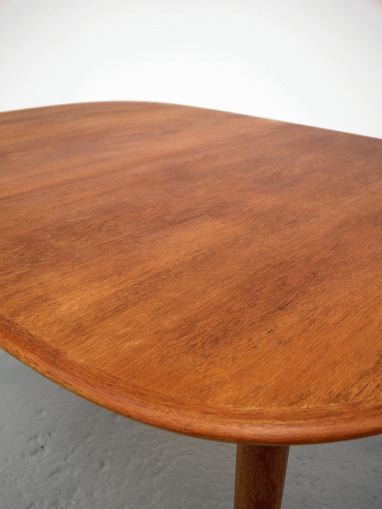 Johannes Andersen – Extending Dining Table