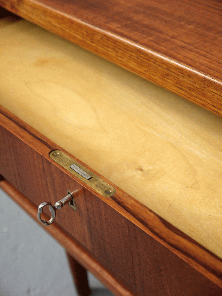 Danish – Low Drawer Unit