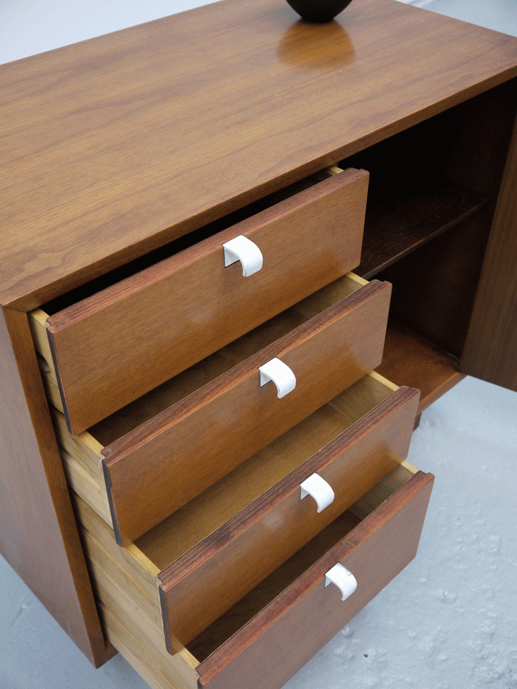 George Nelson – Walnut Credenza for Herman Miller