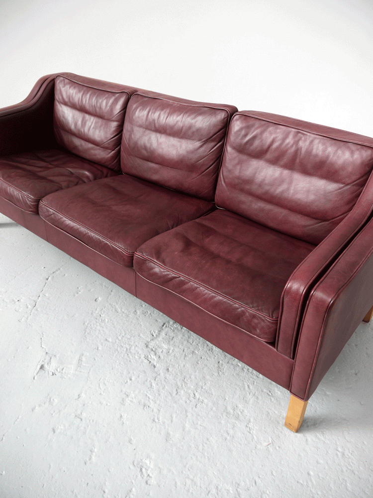 Borge Mogensen – Leather Sofa in Rare Plum Colourway