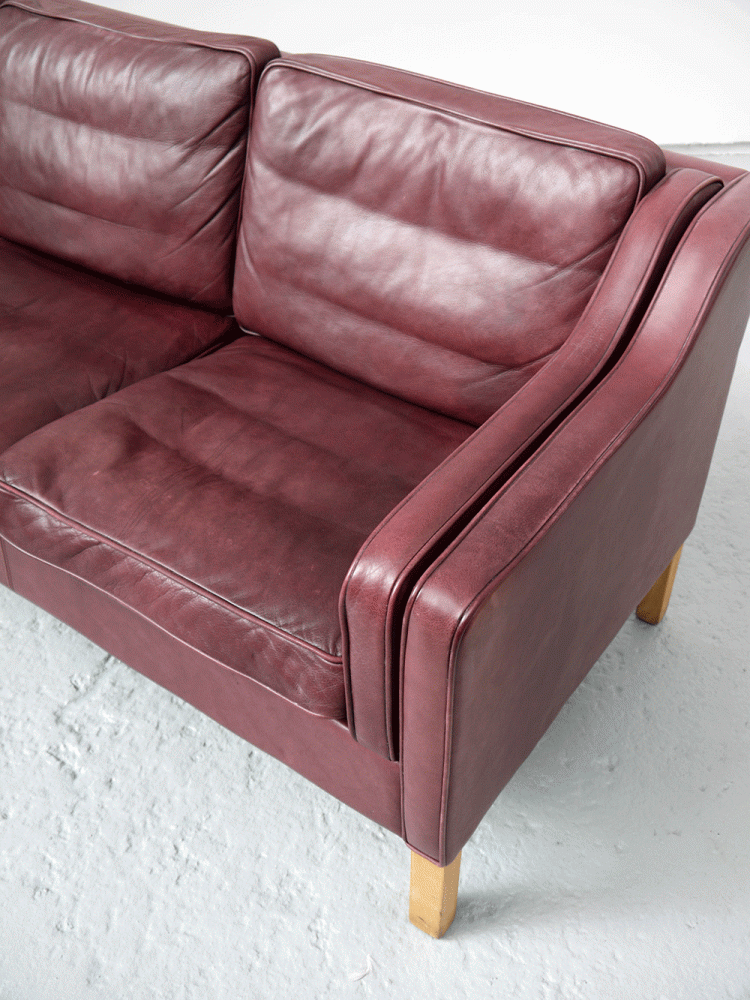 Borge Mogensen – Leather Sofa in Rare Plum Colourway