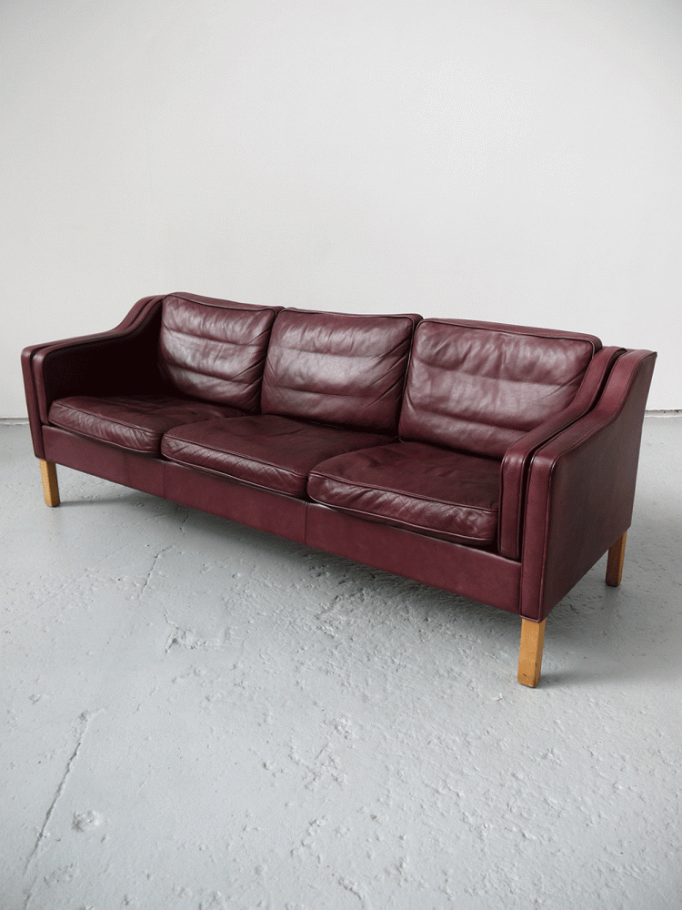 Borge Mogensen – Leather Sofa in Rare Plum Colourway