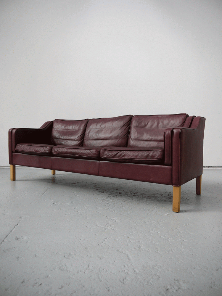 Borge Mogensen – Leather Sofa in Rare Plum Colourway