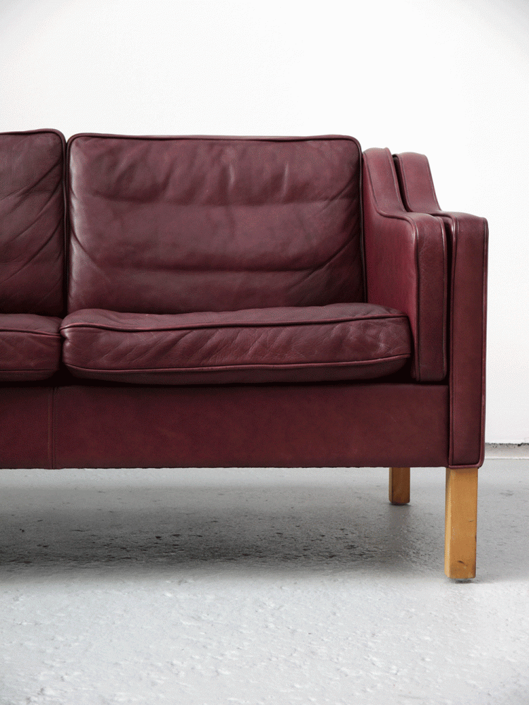 Borge Mogensen – Leather Sofa in Rare Plum Colourway