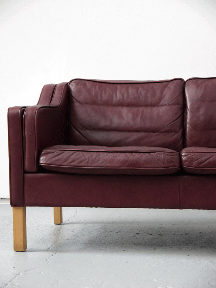 Borge Mogensen – Leather Sofa in Rare Plum Colourway