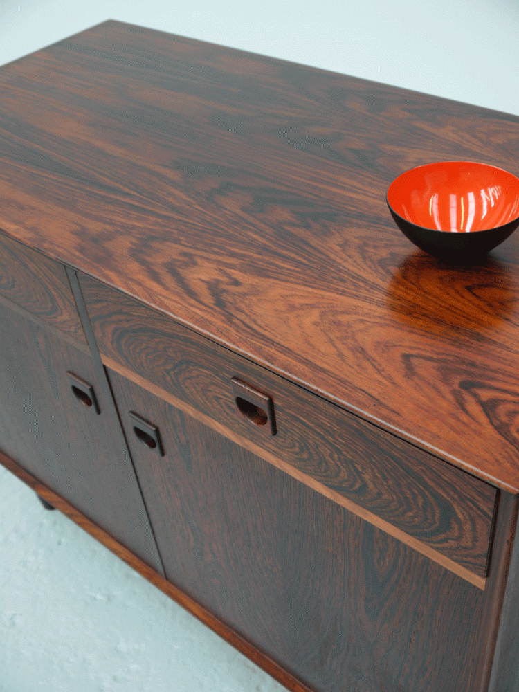 Brauor – Danish Rosewood Cabinet