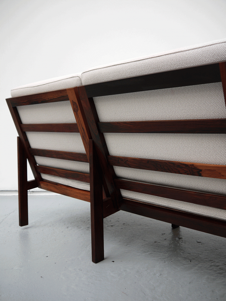 Illum Wikkelso – Rosewood Capella Sofa