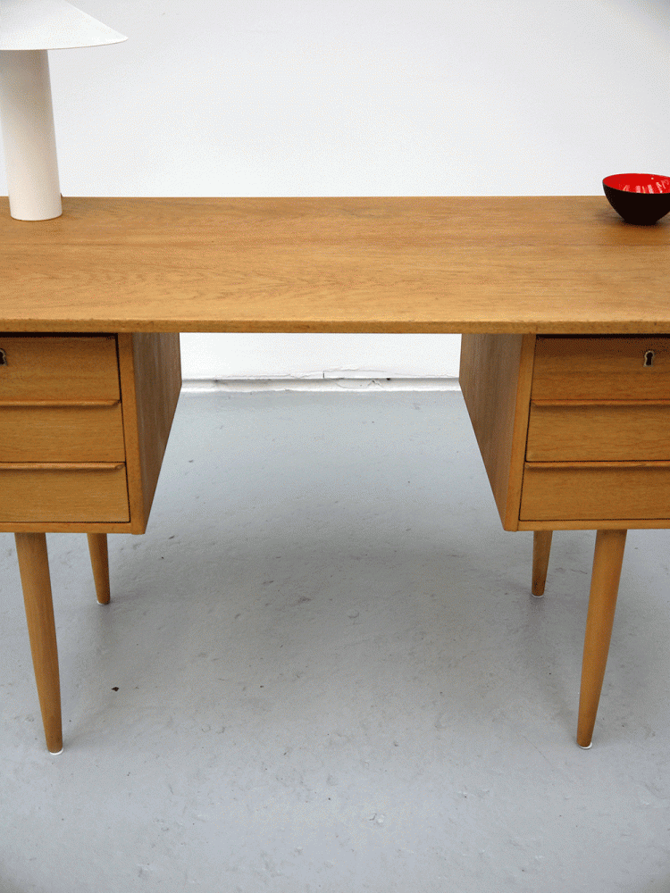 Danish – Small Oak Pedestal Desk