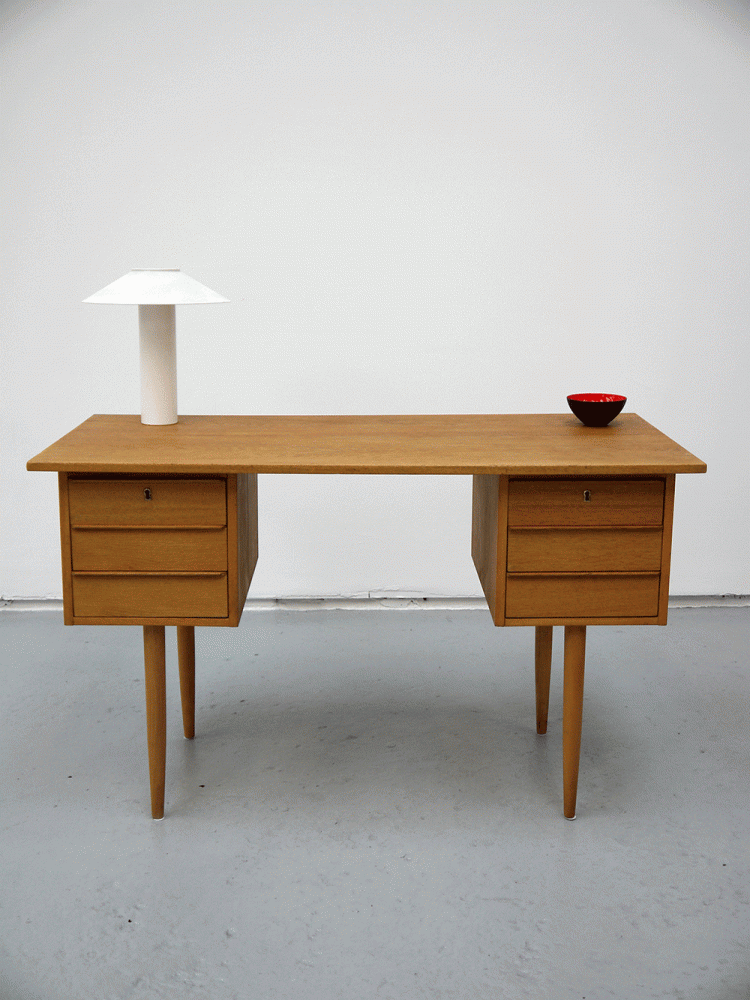 Danish – Small Oak Pedestal Desk