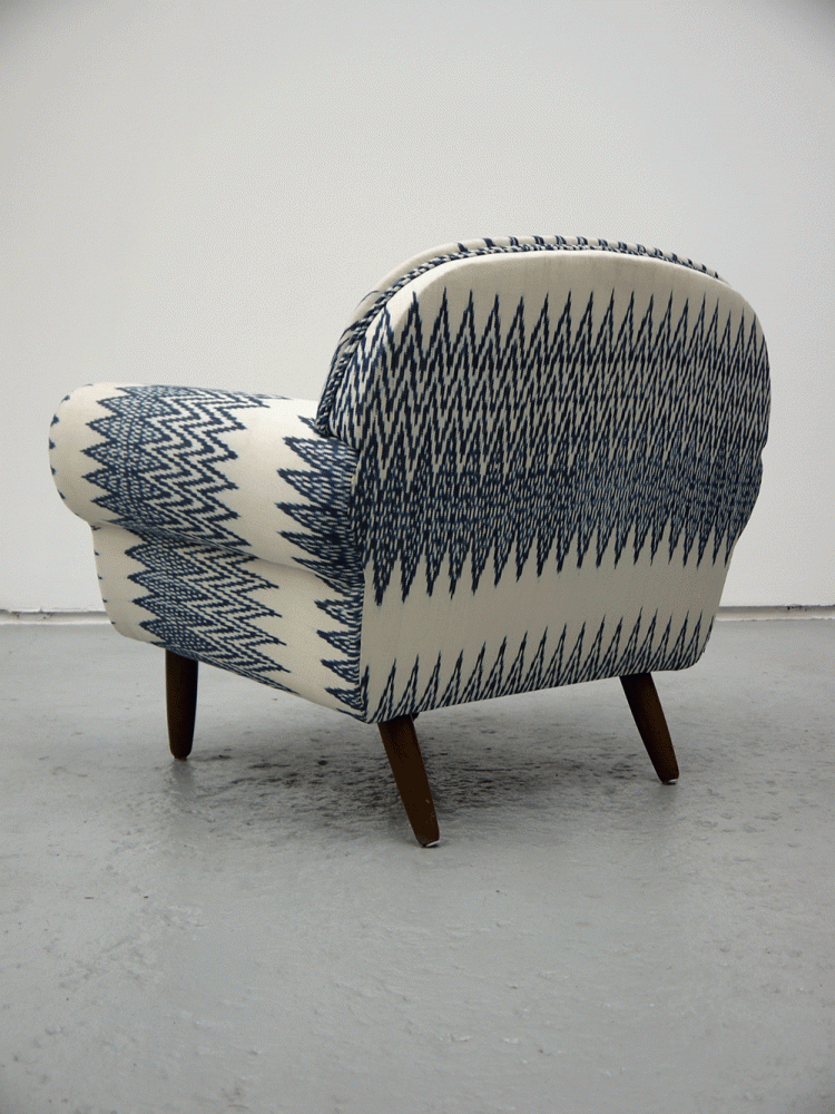 Finn Juhl Style – Large Uphostered Queen Lounge Chair