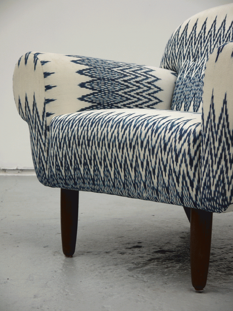 Finn Juhl Style – Large Uphostered Queen Lounge Chair