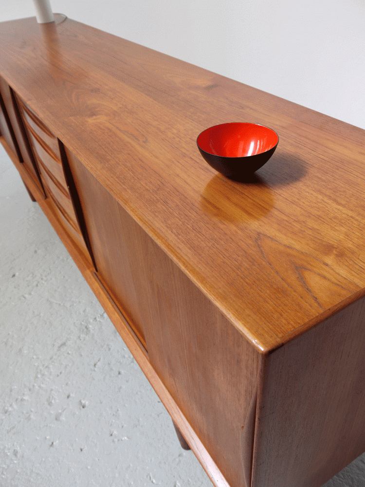 Arne Vodder – Dyrlund Large Teak Sideboard