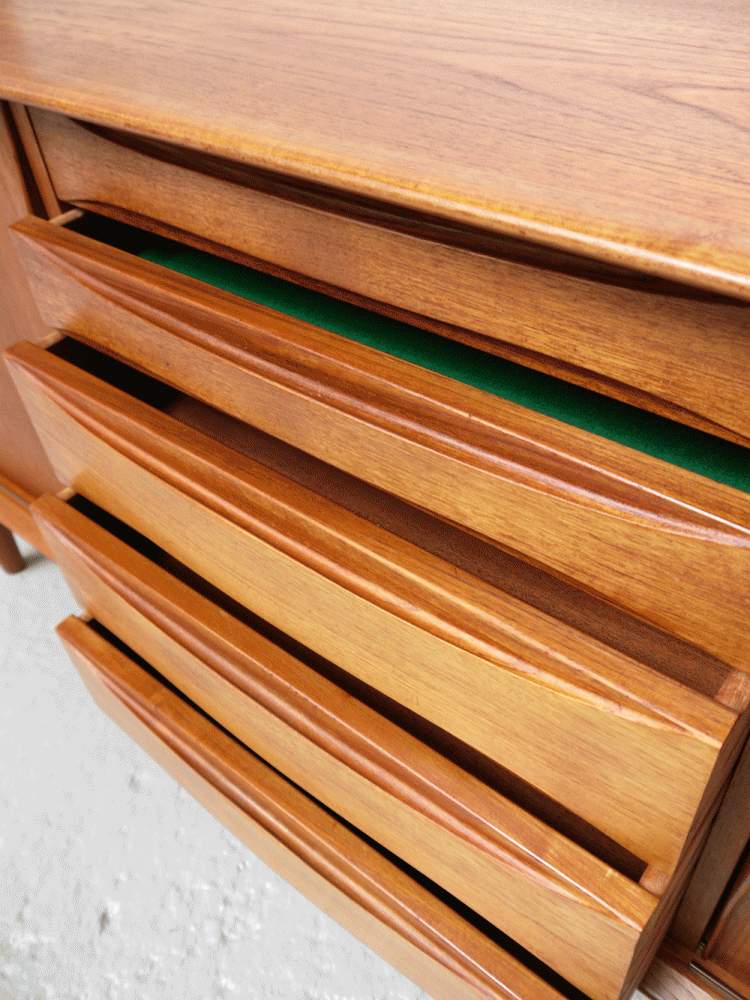 Arne Vodder – Dyrlund Large Teak Sideboard