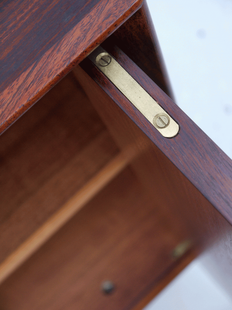 Brouer Denmark – Rosewood Cabinet