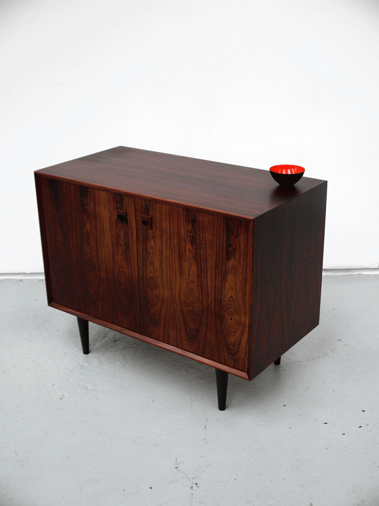 Brouer Denmark – Rosewood Cabinet