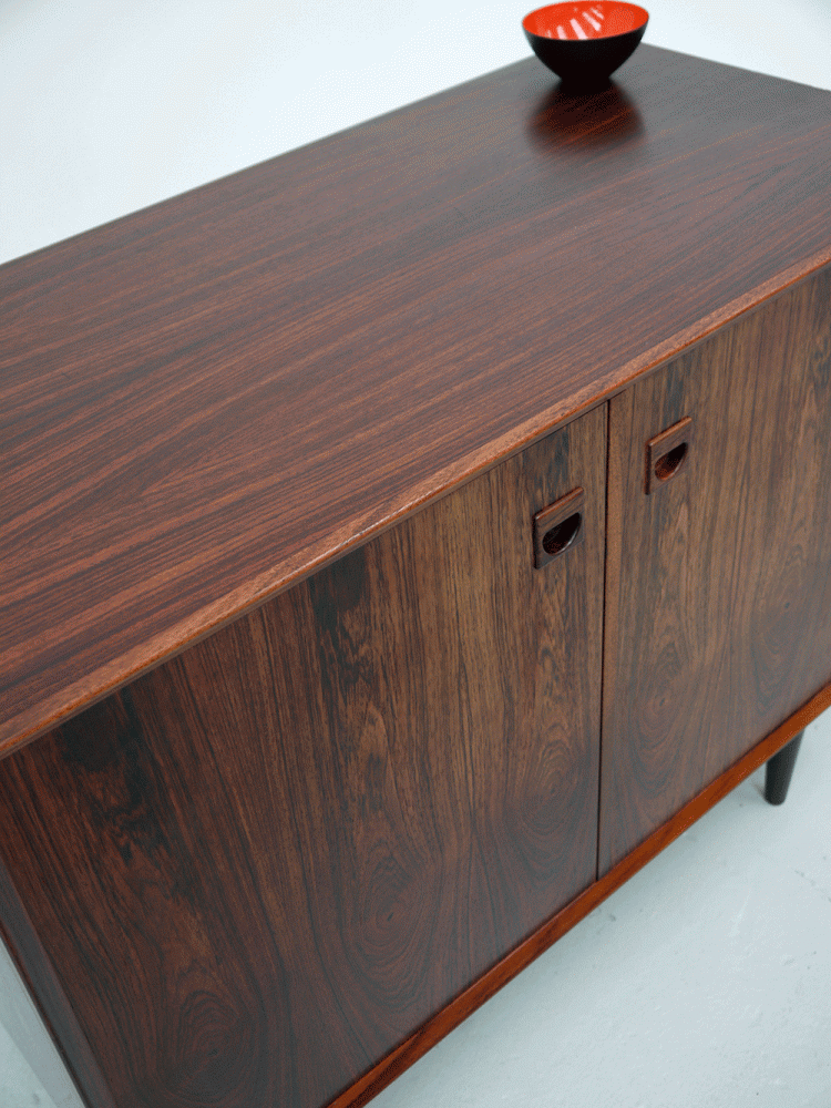 Brouer Denmark – Rosewood Cabinet