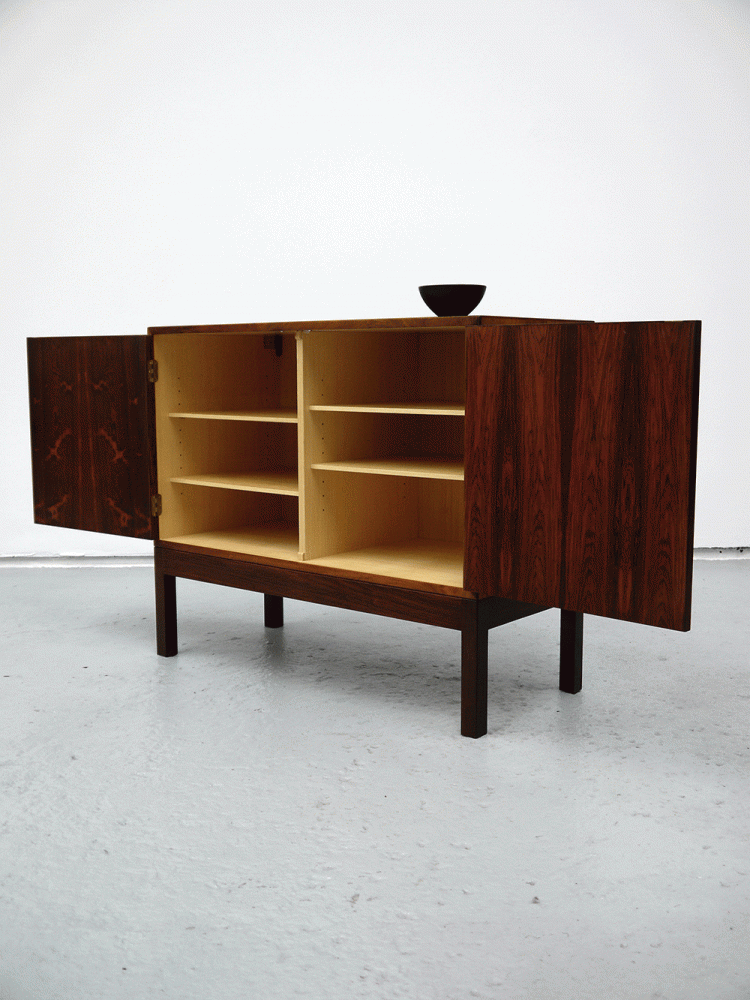HG Furniture Denmark – Rosewood Cabinet