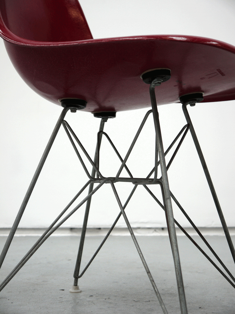 Charles and Ray Eames – Rare Watermelon DSR Eiffel Chair