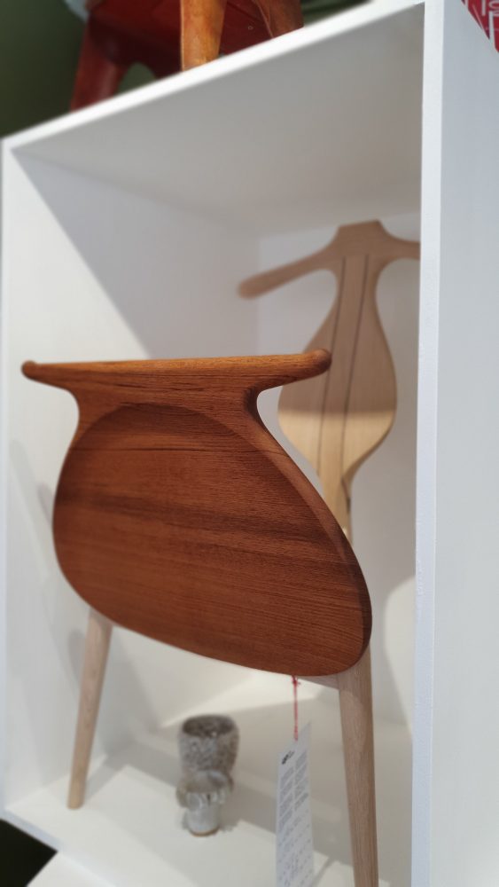 Three Source Ltd – Hans Wegner Valet Chair