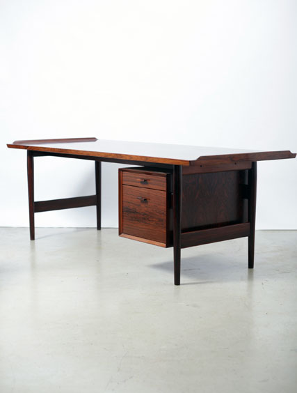 Arne Vodder – Rosewood Desk